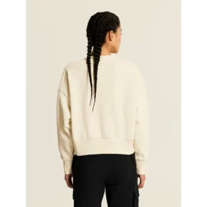 Sudadera mujer CRAFT FREQUENT CROPPED RN C17241, Tofu, con modelo, vista posterior oblicua