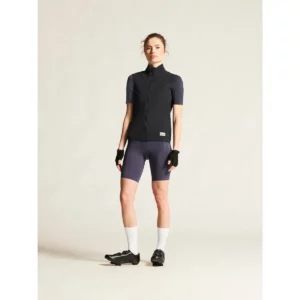 Chaleco mujer CRAFT ENDUR LIGHT WIND VEST C17324, Negro, vista frontal con modelo