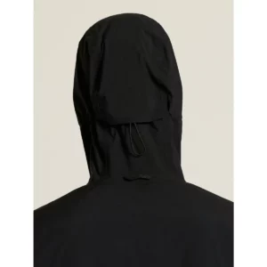 Chaqueta hombre CRAFT URBAN SHELL JACKET C17423, Negro, con modelo, detalle posterior de la capucha