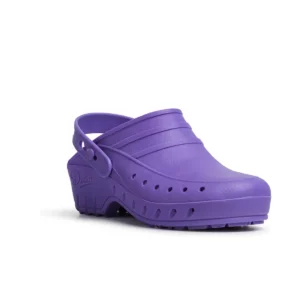 Zueco sanitario Dian 02-S violeta, vista tres cuartos alternativa