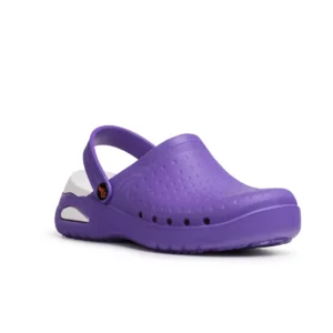 Zueco sanitario Dian EVA SOFT violeta, vista tres cuartos alternativa