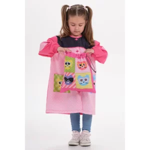 Bata infantil gatos 3D Dyneke 0140871: vista frontal con modelo.