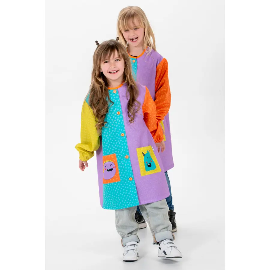 Bata infantil Dyneke 0193896 monstruos 4 Bata intantil monstruos Dyneke 0193896: conjunto infantil y de adulto.