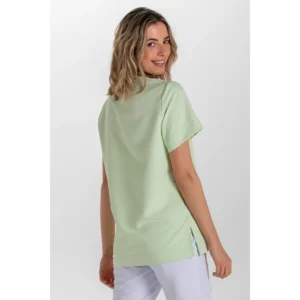 Blusón unisex microfibra verde manzana Dyneke 8008489: vista trasera con modelo.