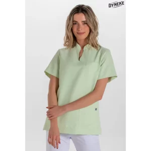 Blusón unisex microfibra verde manzana Dyneke 8008489: vista frontal con modelo.