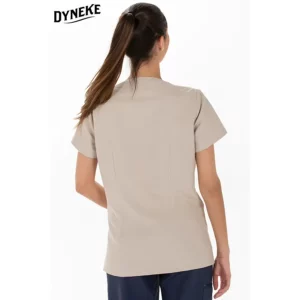 Casaca mujer microfibra beige Dyneke 8023569: vista trasera con modelo.