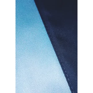 Casaca sanidad hombre microfibra azul Dyneke 8028577: detalle del tejido y contraste de color.