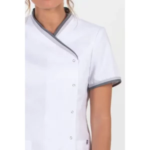 Chaqueta mujer cuello y mangas vivo gris Dyneke 8043802: detalle del cuello, botones y manga.