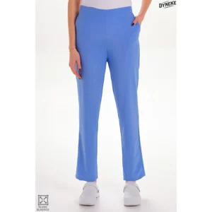 Pantalón elástico azul goma vista atrás. Dyneke 8046407: vista frontal del pantalón con modelo.
