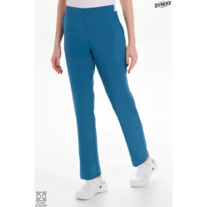 Pantalón elástico verde aguamarina goma vista atrás. Dyneke 8046408: vista frontal del pantalón con modelo.
