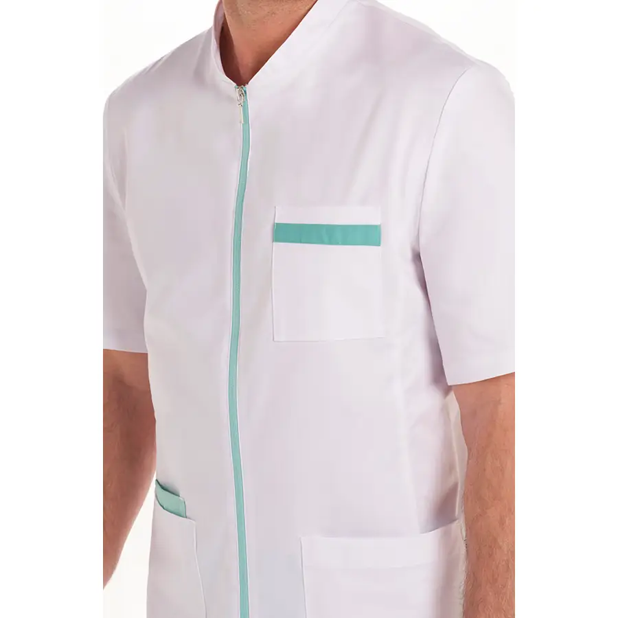 Chaqueta Dyneke 8058906 hombre sarga elástica manga corta 3 Chaqueta elástica hombre m/c contraste verde Dyneke 8058906: detalle del cuello, cierre y bolsillo.