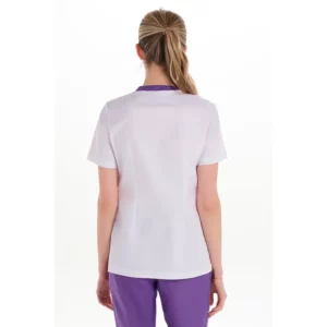 Chaqueta elástica m/c mujer contraste morado Dyneke 8123896: vista trasera con modelo.