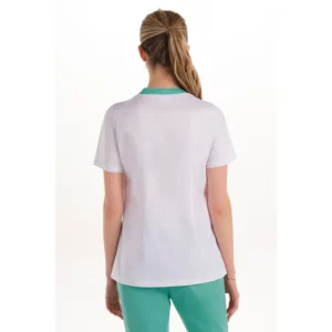 Chaqueta elástica m/c mujer contraste verde Dyneke 8123906: vista trasera con modelo.
