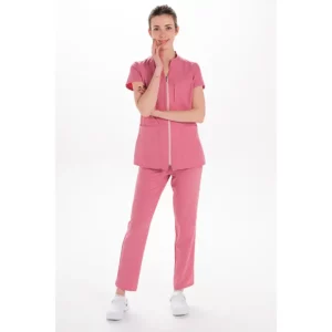 Chaqueta mujer m/c rosa elástica Dyneke 8124406: vista de cuerpo entero con modelo.