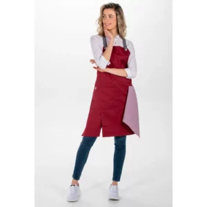 Delantal peto unisex granate bolsillos Dyneke 8164464: vista de cuerpo entero con modelo.