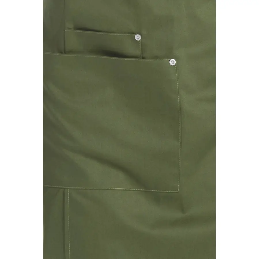 Delantal peto Dyneke 8164469 verde militar 4 Delantal peto unisex bolsillos verde militar Dyneke 8164469: detalle de los bolsillos y remaches.