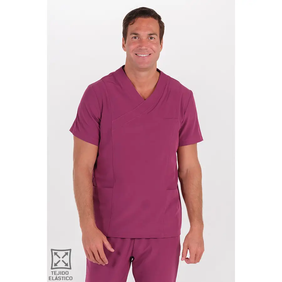 Casaca Dyneke 8174201 hombre burdeos cuello cruzado 1 Casaca elástica hombre burdeos Dyneke 8174201: vista frontal con modelo.