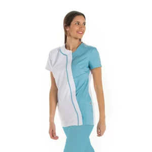 Chaqueta microfibra asimétrica azul porcelana Dyneke 8186483: vista frontal con modelo.