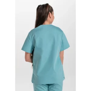 Blusón sanitario unisex azul porcelana Dyneke 8204548: vista trasera con modelo.