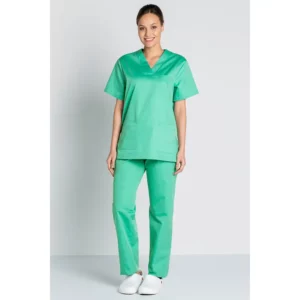 Blusón sanidad verde Dyneke 8204847: vista de cuerpo entero con modelo.