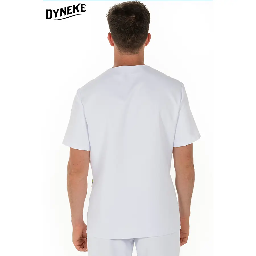 Chaqueta Dyneke 8210573 hombre contraste verde pistacho 3 Chaqueta cbro.microfibra contraste pistacho Dyneke 8210573: vista trasera con modelo.