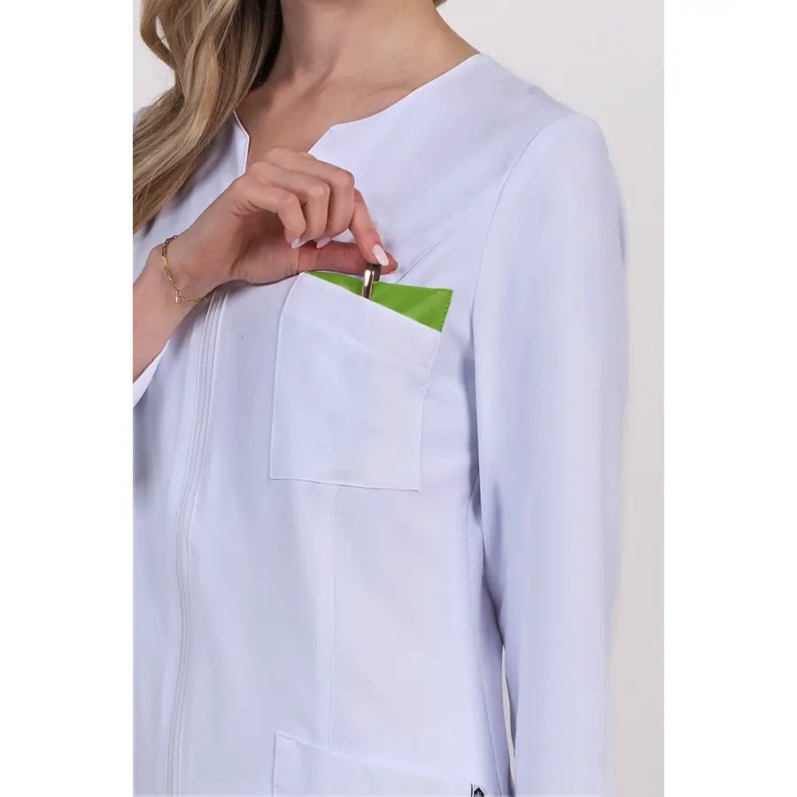 Chaqueta Dyneke 8216573 mujer contraste verde pistacho 3 Chaqueta mujer poliéster elástico contraste pistacho m/l Dyneke 8216573: detalle del bolsillo de pecho con contraste verde.