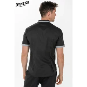 Camisa hombre negra cuello mao Dyneke 8233841: vista trasera con modelo.
