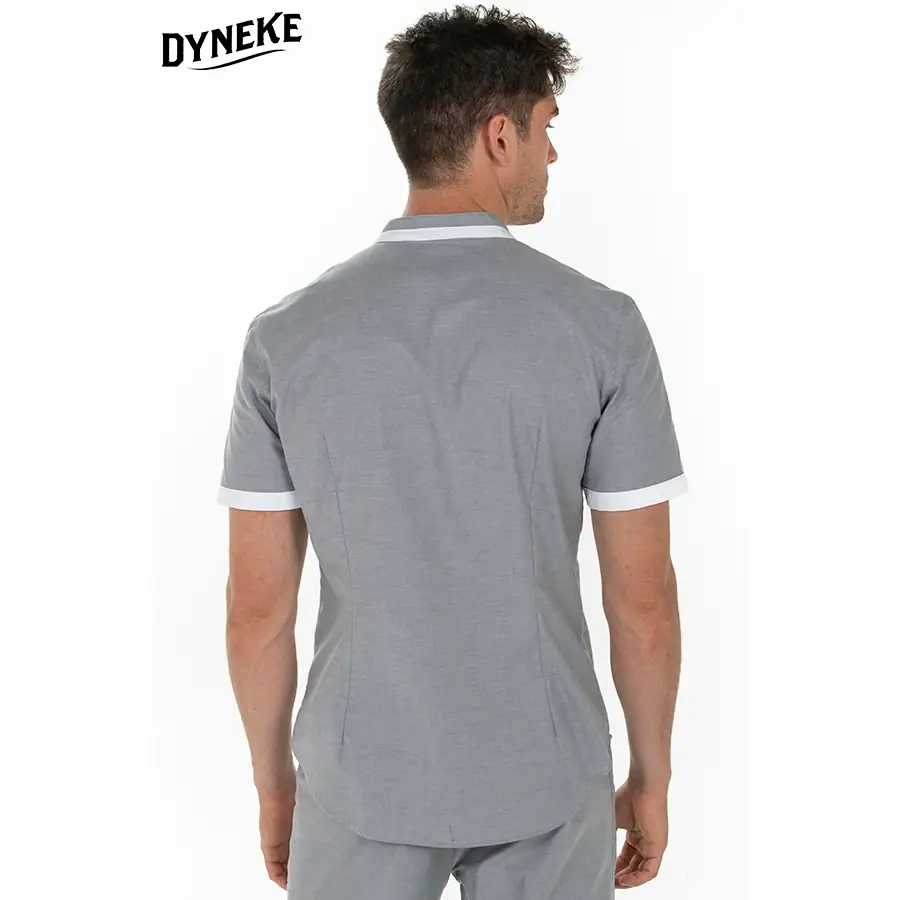 Camisa Dyneke 8233844 hombre gris cuello mao 3 Camisa hombre gris cuello mao Dyneke 8233844: vista trasera con modelo.