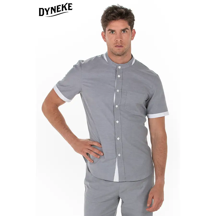 Camisa Dyneke 8233844 hombre gris cuello mao 1 Camisa hombre gris cuello mao Dyneke 8233844: vista frontal con modelo.