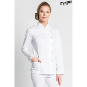 Casaca trabillas cruzada M/L Dyneke 8243700: vista frontal con modelo.