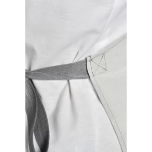Delantal comercio loneta marrón Dyneke 8249381: detalle de la cinta trasera del delantal.