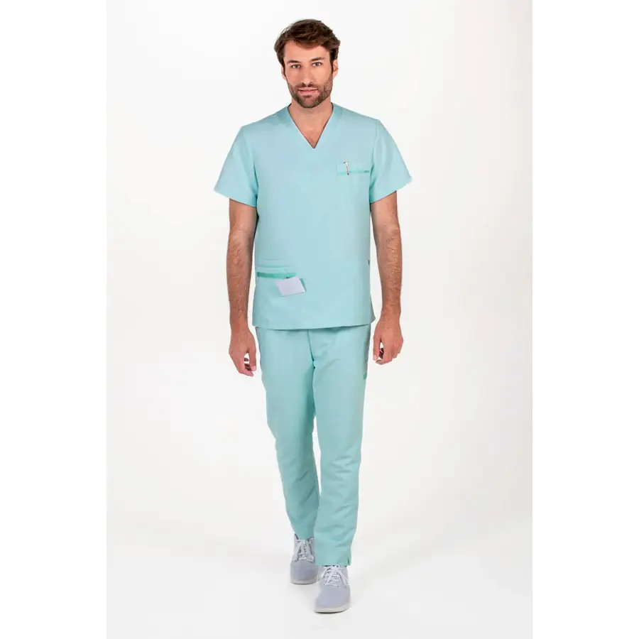 Casaca Dyneke 8256522 hombre microfibra verde porcelana 4 Casaca cbro.microfibra verde Dyneke 8256522: vista de cuerpo entero con modelo.