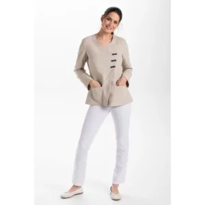 Chaqueta presillas m/l beige Dyneke 8258569: vista de cuerpo entero con modelo.