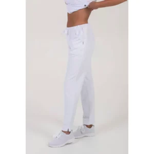 Pantalon blanco microfibra cinta Dyneke 8268570: vista lateral del pantalón con modelo.