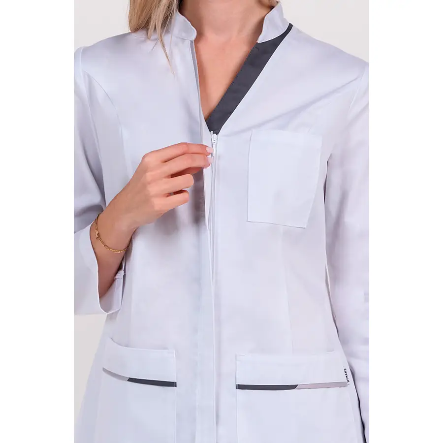 Chaqueta Dyneke 8338797 mujer doble vivo gris 4 Chaqueta mujer doble vivo gris cremallera m/l Dyneke 8338797: detalle del cuello y cierre.
