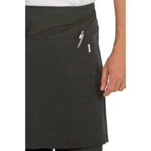 DELANTAL NEGRO 8461 DYNEKE Dyneke 8461725: detalle del bolsillo del delantal.