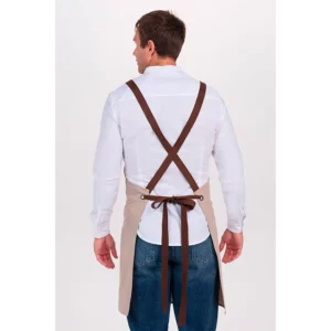 Delantal loneta beige bolsillo canguro Dyneke 8471396: vista trasera del delantal con modelo.