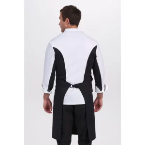Delantal conjunto chaqueta 8502 Dyneke 8505701: vista trasera del delantal con modelo.