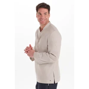 Camisa hombre "arenasmar" beige Dyneke 8534832: vista de tres cuartos con modelo.