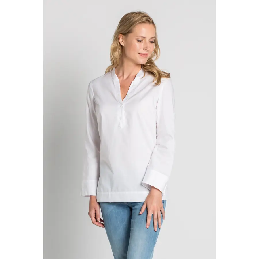 Camisa Dyneke 8535823 Arenasmar de mujer 2 Camisa mujer "arenasmar" blanca Dyneke 8535823: vista frontal con modelo.