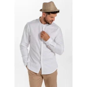 Camisa caballero blanca cuello mao Dyneke 8571823: vista frontal con modelo.