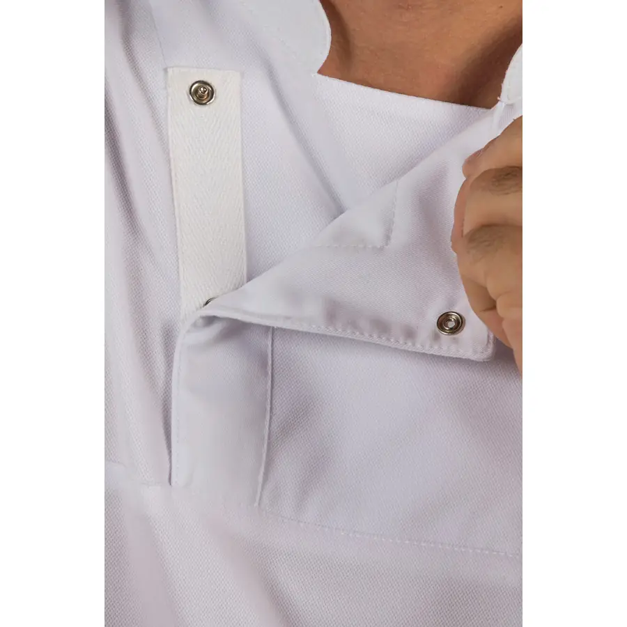 Camiseta Dyneke 8577112 Fusion blanca de hombre 3 Camiseta blanca caballero hostelería 'fusion' Dyneke 8577112: detalle del cierre.