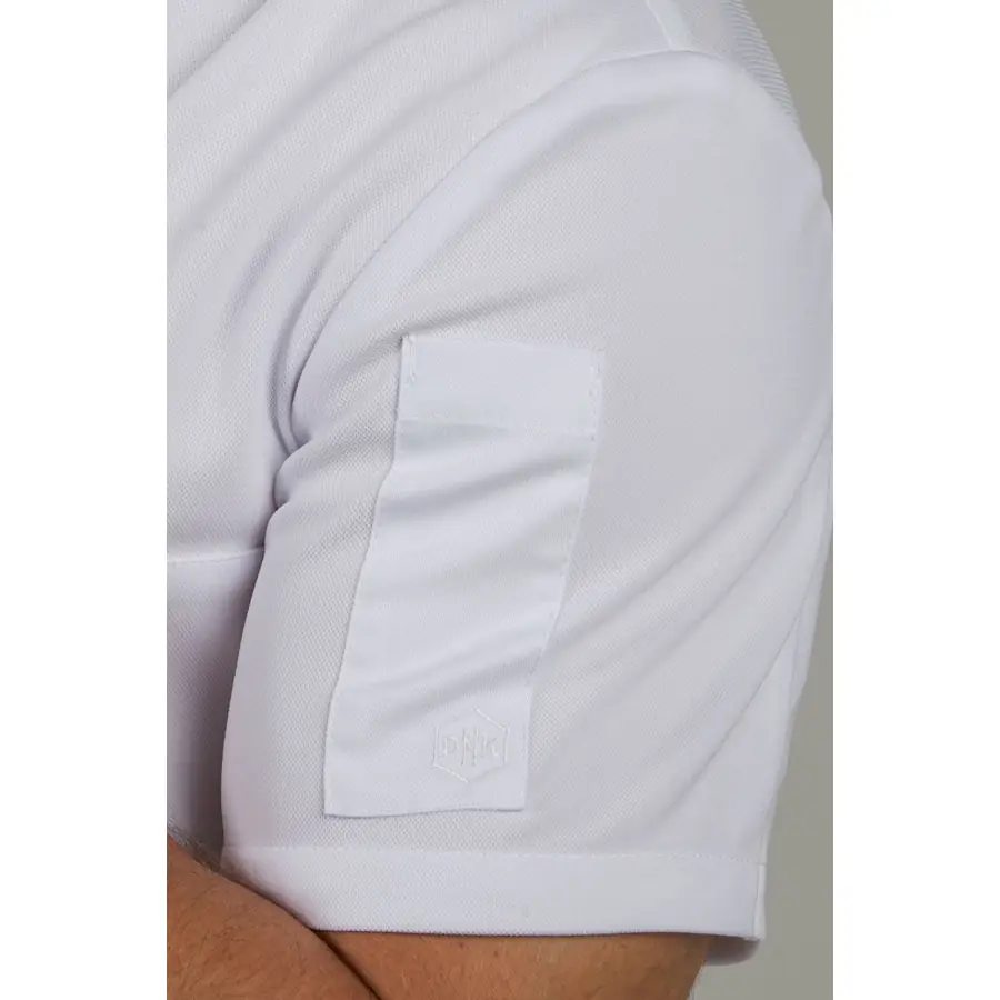 Camiseta Dyneke 8577112 Fusion blanca de hombre 4 Camiseta blanca caballero hostelería 'fusion' Dyneke 8577112: detalle del bolsillo de manga.