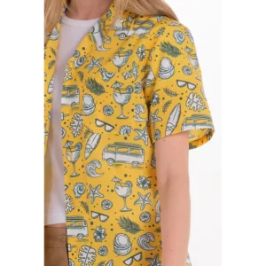 Camisa estampada cóctel unisex Dyneke 8585002: detalle del cuello y manga.