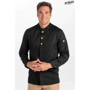 Chaqueta negra hosteleria botón madera Dyneke 8801701: vista frontal con modelo.