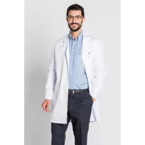 Bata caballero farmacia clásica Dyneke 8806900: vista frontal abierta con modelo.