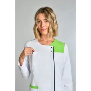 Chaqueta Srta. Microfibra constraste pistacho y gris Dyneke 8817573: vista frontal con modelo.