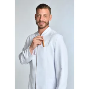 Chaqueta de hombre blanca con cremallera dorada Dyneke 8819570: vista frontal con modelo.