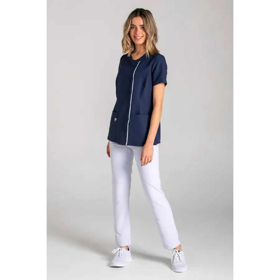 Chaqueta Dyneke 8821583 mujer azul marino tapeta gris claro 4 Chaqueta sra.azul marino tapeta gris Dyneke 8821583: vista de conjunto con modelo.