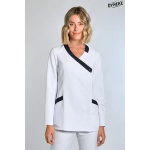 Chaqueta mujer cruzada corchete Dyneke 8827570: vista frontal con modelo.